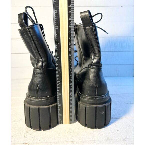 Madden Girl Black Platform Combat Boots Lug Sole Chunky Goth Grunge Booties 7 - Picture 2 of 7